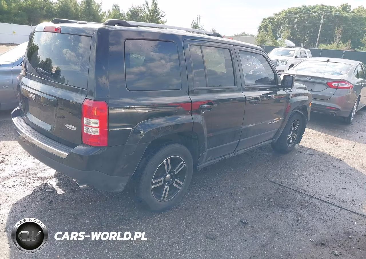 2016 Jeep Patriot Latitude VIN:1C4NJPFA1GD561483 - 4