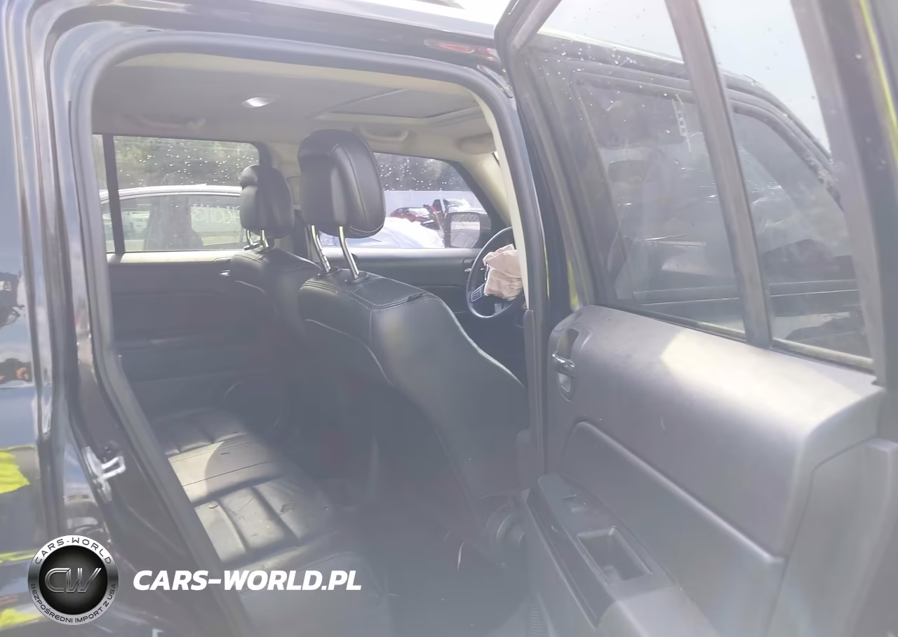 2016 Jeep Patriot Latitude VIN:1C4NJPFA1GD561483 - 8