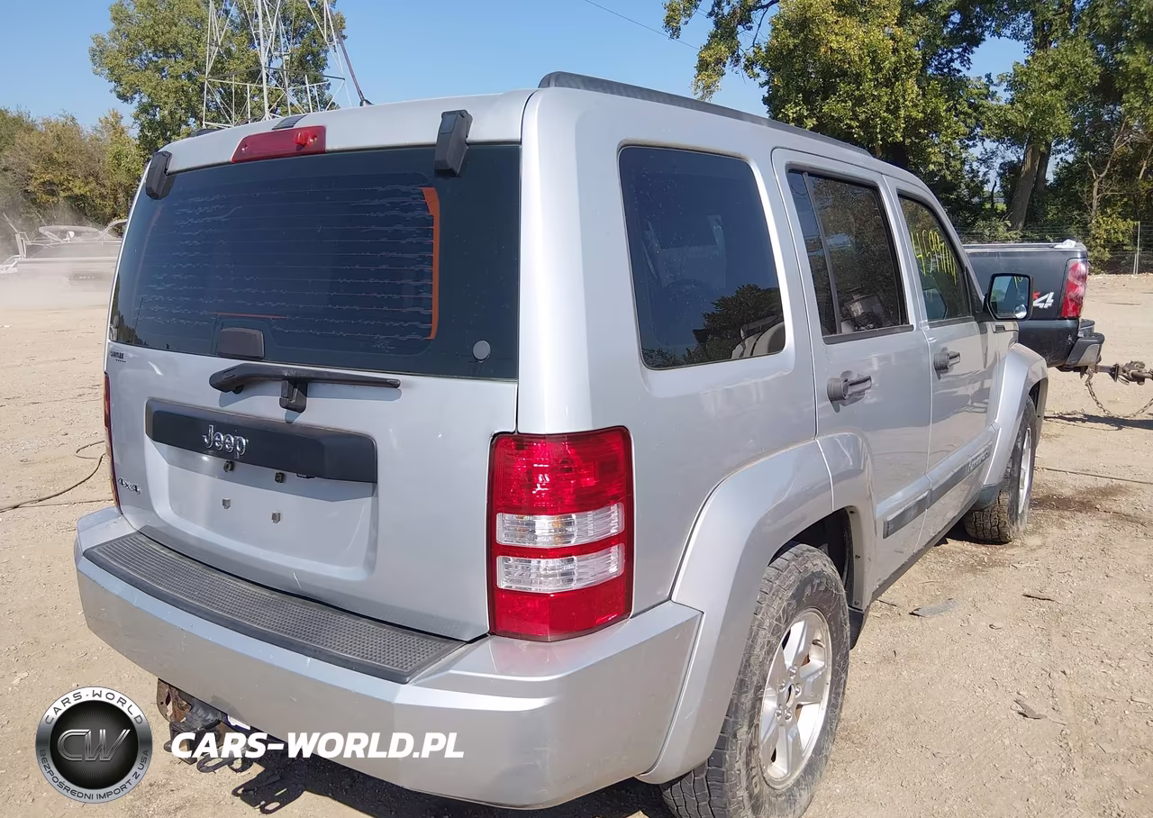 2010 Jeep Liberty Sport VIN:1J4PN2GKXAW172791 - 4