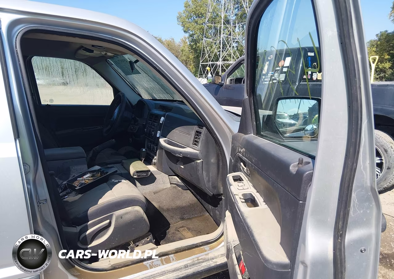 2010 Jeep Liberty Sport VIN:1J4PN2GKXAW172791 - 5