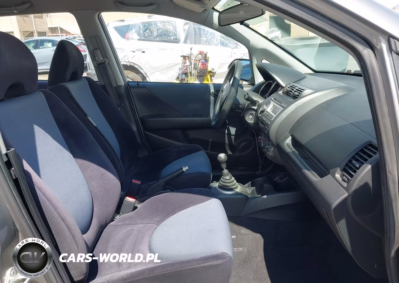 2007 Honda Fit VIN:JHMGD374X7S005474 - 5