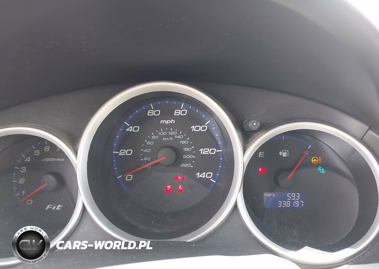 2007 Honda Fit VIN:JHMGD374X7S005474 - 7