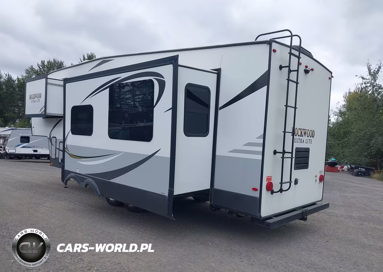 2019 Rockwood By Forest R Ultra Lite Series M- VIN:4X4FRLE29K1888198 - 3