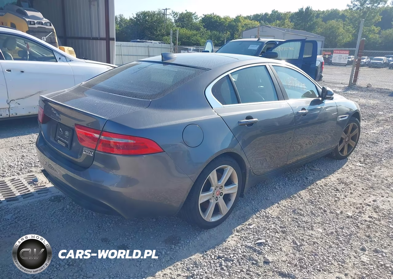 2017 Jaguar Xe 20D Prestige VIN:SAJAK4BN3HA968955 - 4