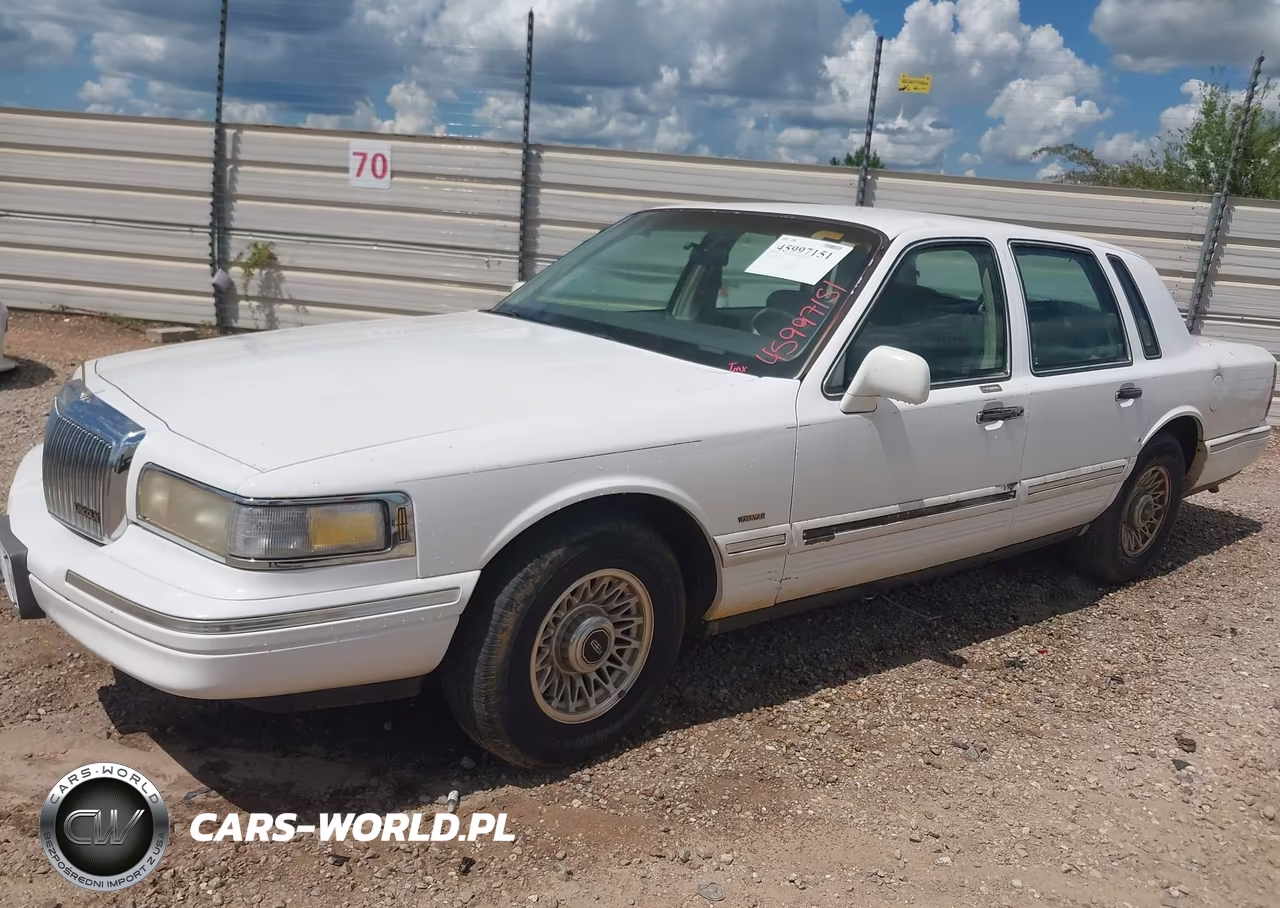 1996 Lincoln Town Car Executive VIN:1LNLM81W7TY693573 - 2