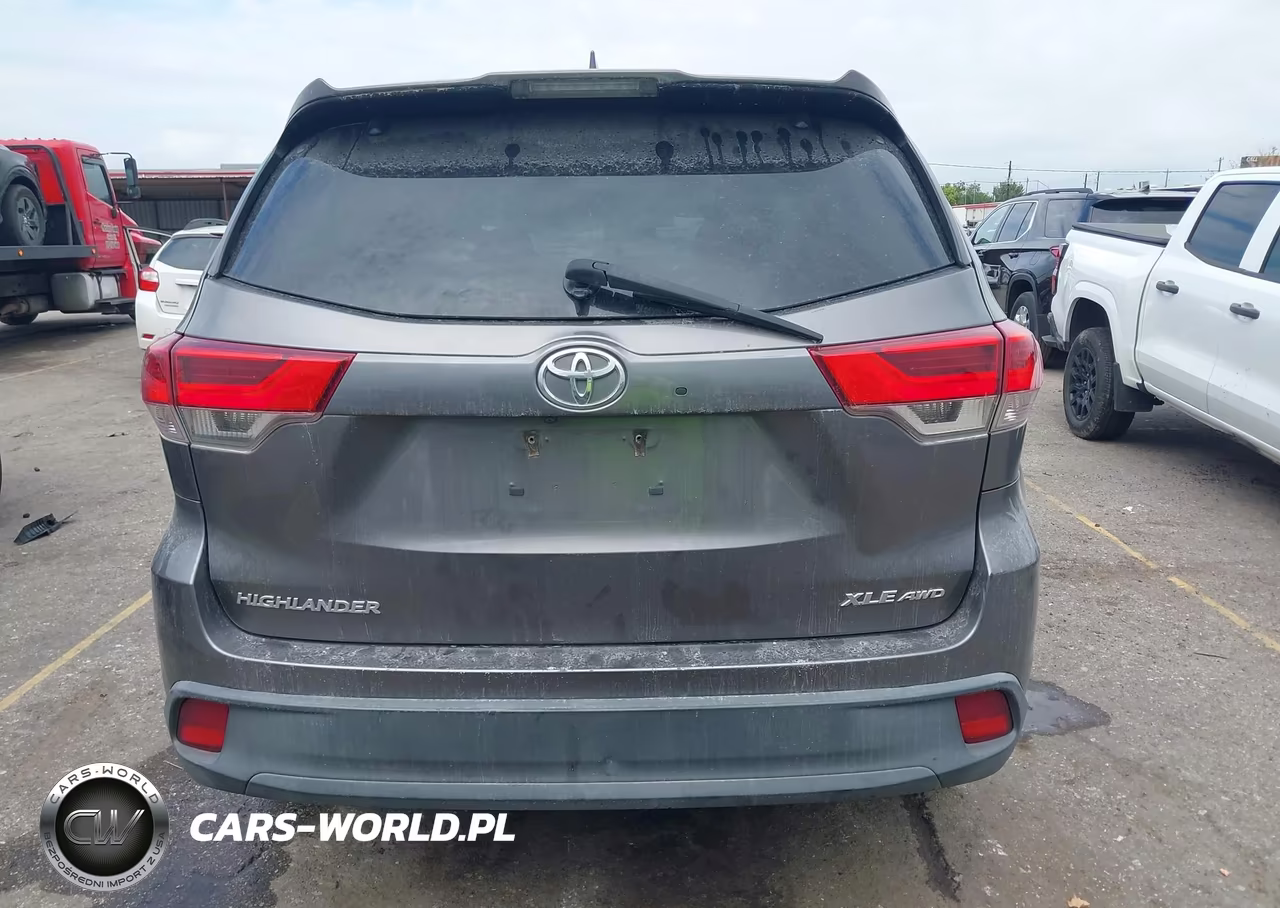 2019 Toyota Highlander Xle VIN:5TDJZRFH4KS603139 - 17