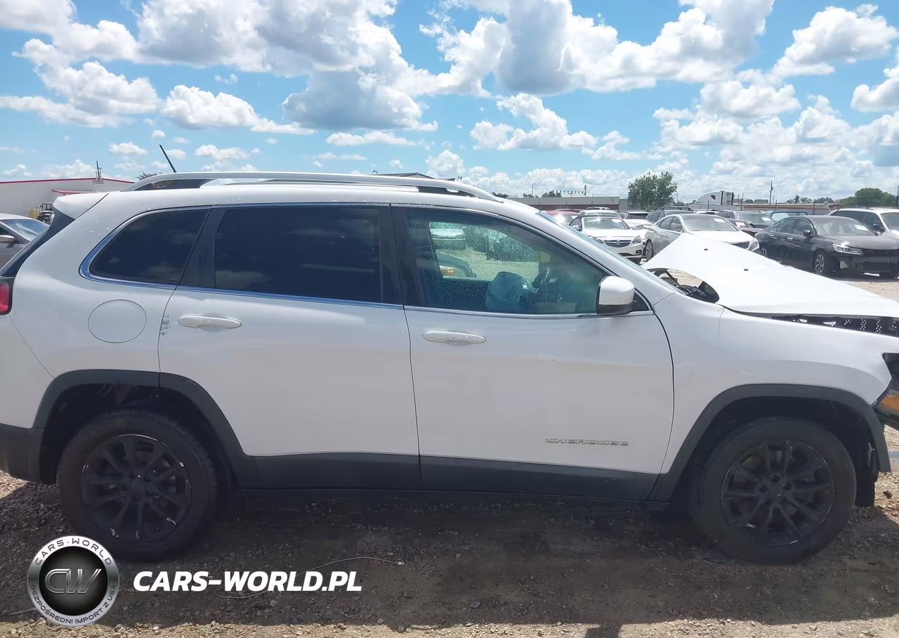 2019 Jeep Cherokee Latitude Fwd VIN:1C4PJLCB2KD490558 - 13
