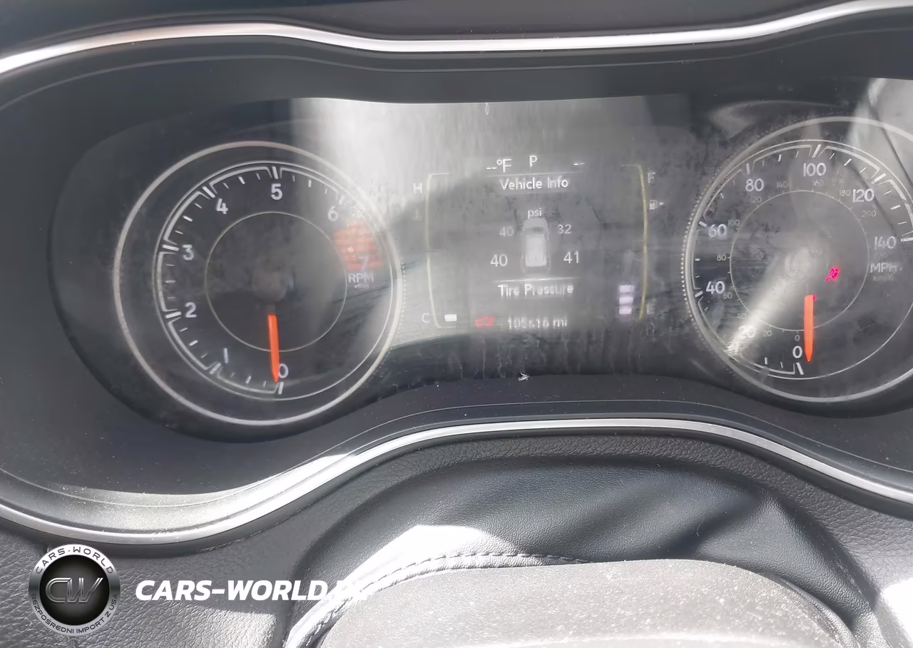 2019 Jeep Cherokee Latitude Fwd VIN:1C4PJLCB2KD490558 - 7