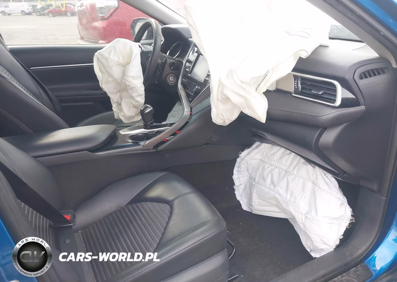 2018 Toyota Camry Se VIN:4T1B11HK1JU033306 - 5