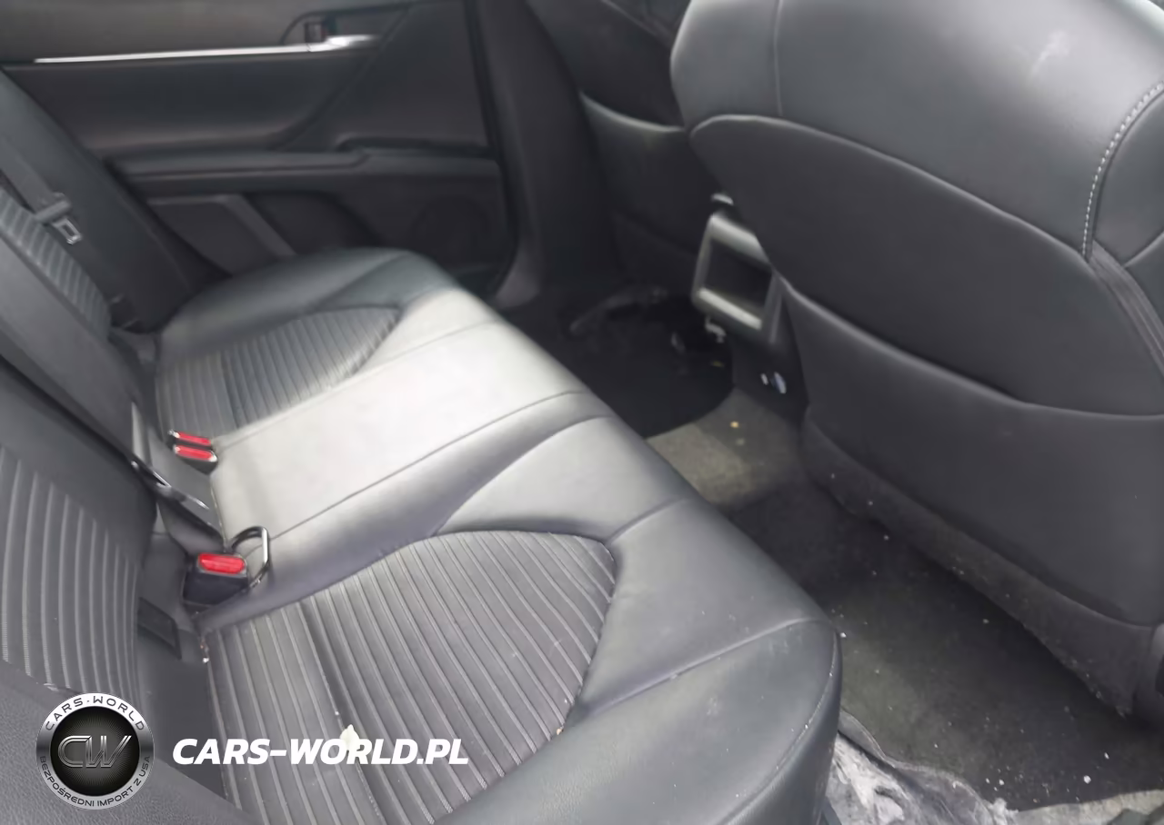 2018 Toyota Camry Se VIN:4T1B11HK1JU033306 - 8