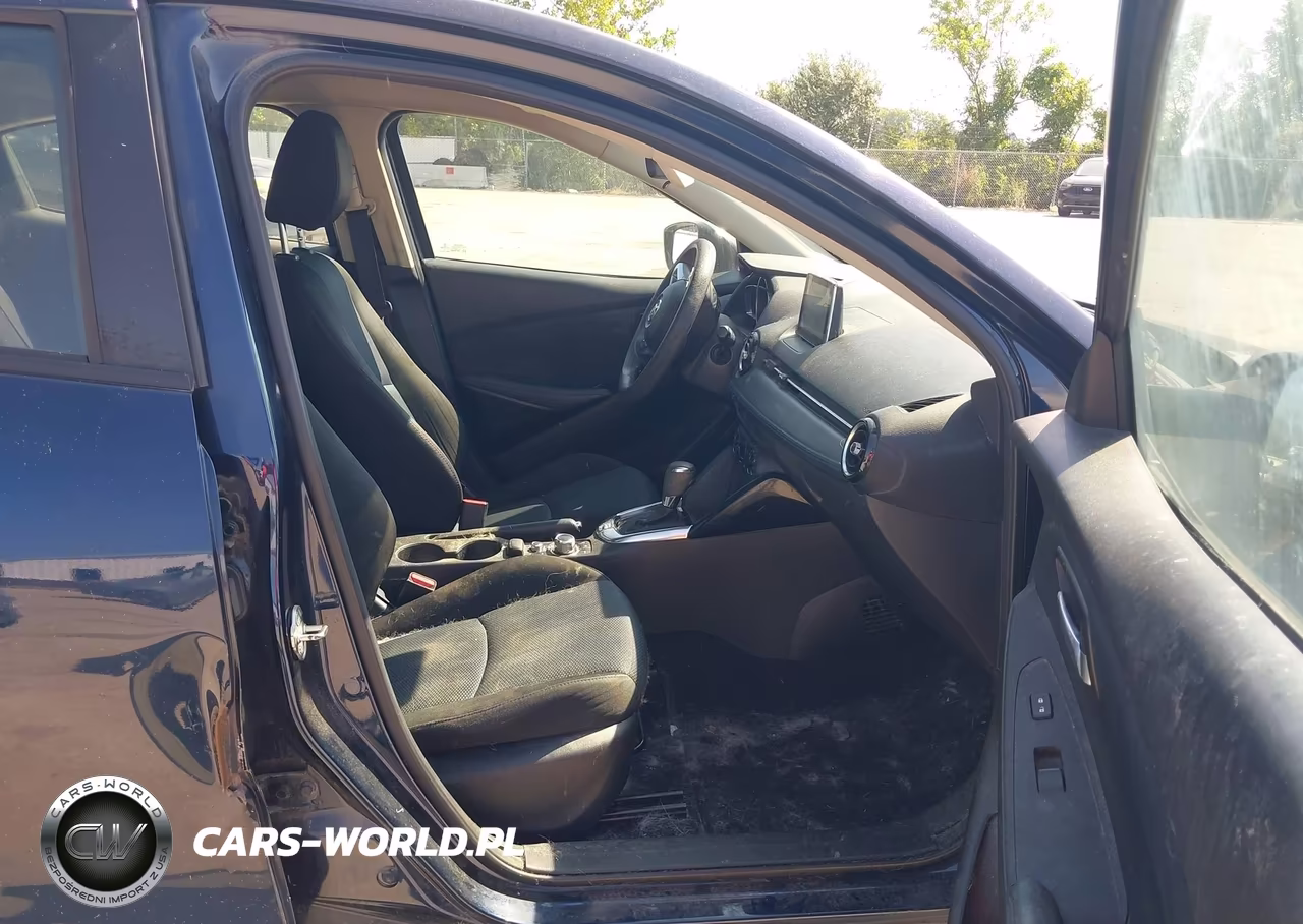 2018 Toyota Yaris Ia VIN:3MYDLBYVXJY326076 - 5