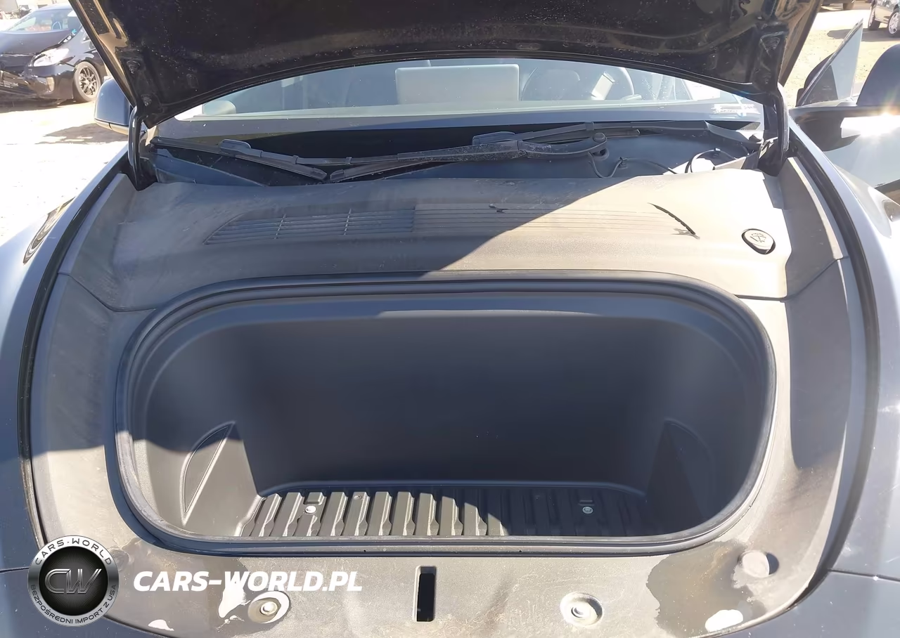 2021 Tesla Model Y Long Range Dual Motor All-Wheel Drive VIN:5YJYGDEE2MF218605 - 10