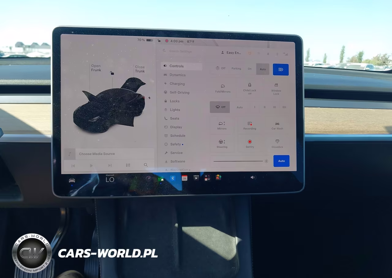 2021 Tesla Model Y Long Range Dual Motor All-Wheel Drive VIN:5YJYGDEE2MF218605 - 17