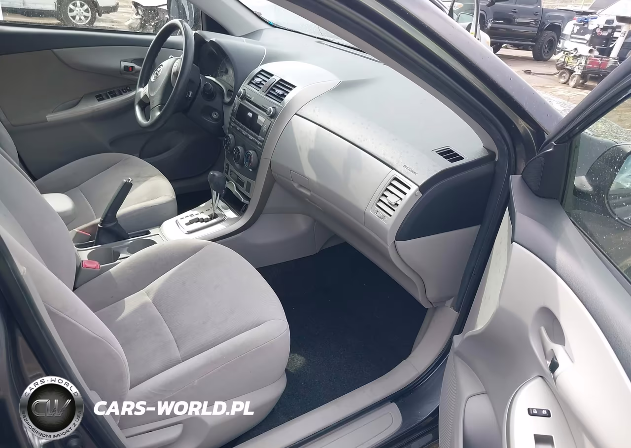 2011 Toyota Corolla Le VIN:JTDBU4EE6BJ108256 - 5