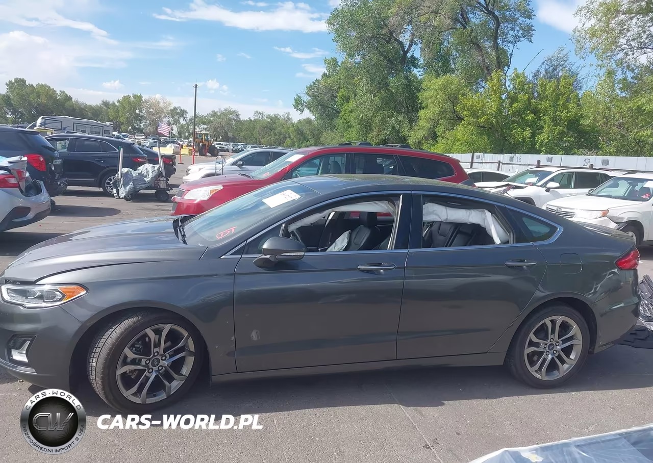2020 Ford Fusion Hybrid Titanium VIN:3FA6P0RU1LR112828 - 14