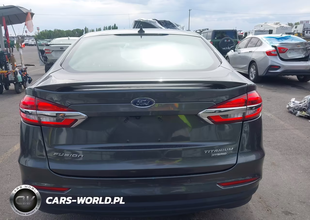 2020 Ford Fusion Hybrid Titanium VIN:3FA6P0RU1LR112828 - 16