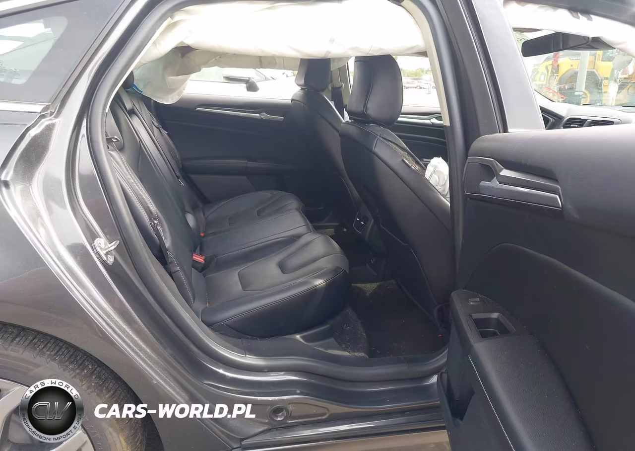 2020 Ford Fusion Hybrid Titanium VIN:3FA6P0RU1LR112828 - 8