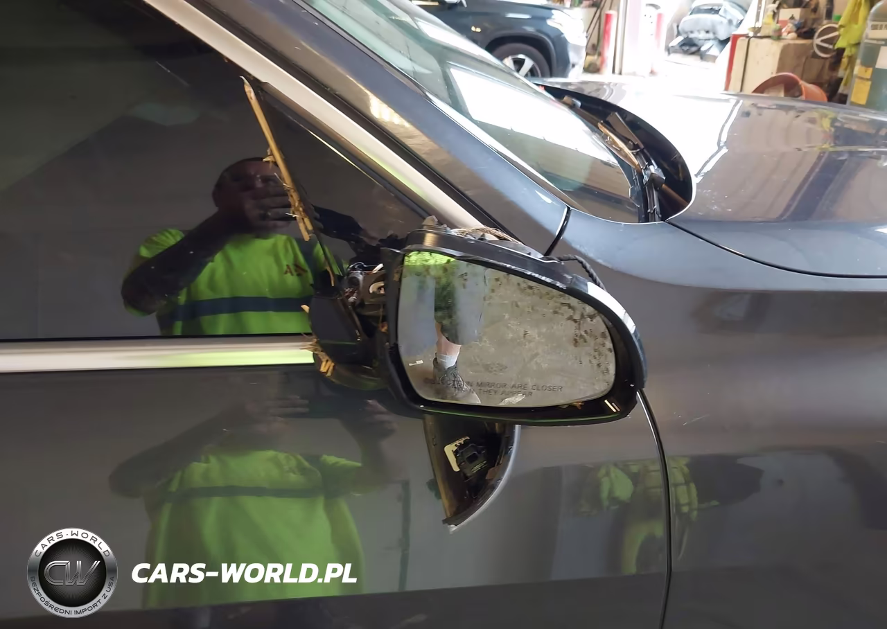2020 BMW X7 xDrive40I VIN:5UXCW2C09L9A00826 - 17
