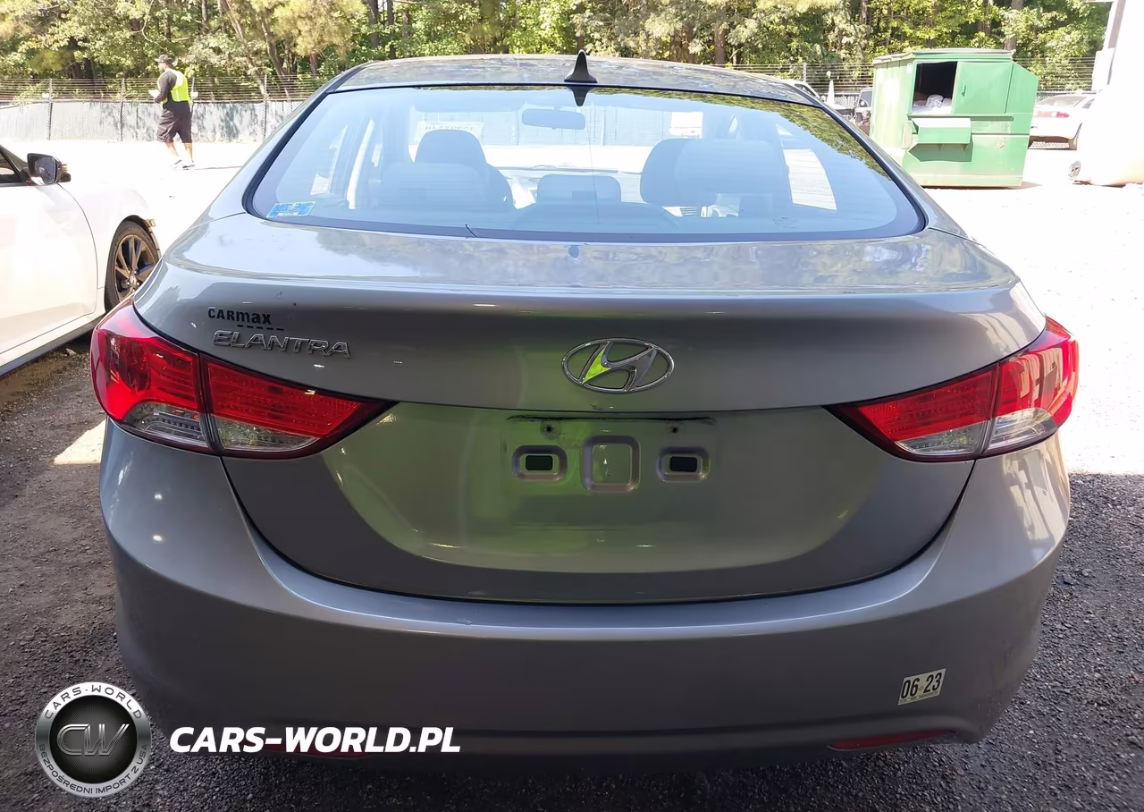 2013 Hyundai Elantra Gls VIN:KMHDH4AE3DU921618 - 16
