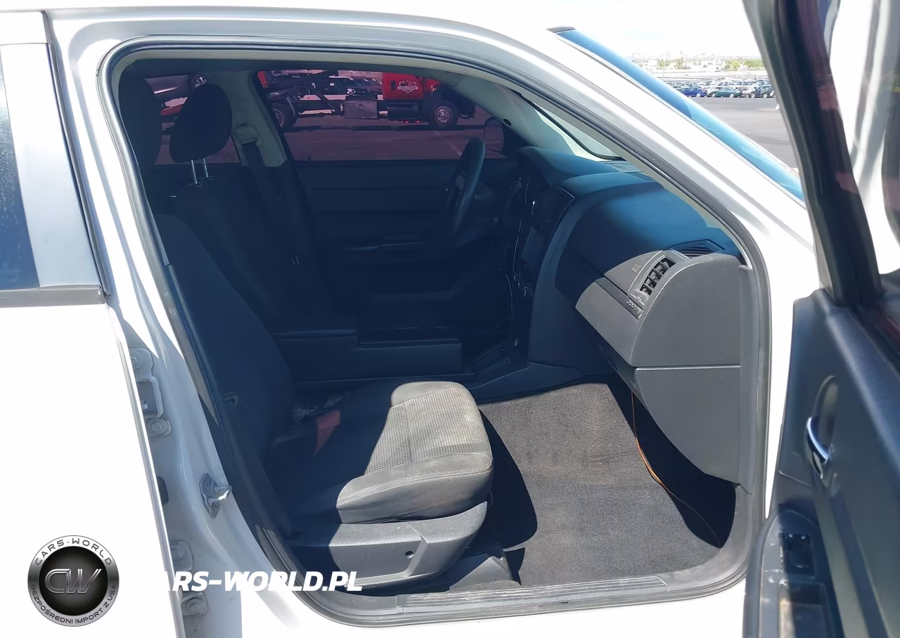 2008 Dodge Charger VIN:2B3KA43H18H138749 - 5