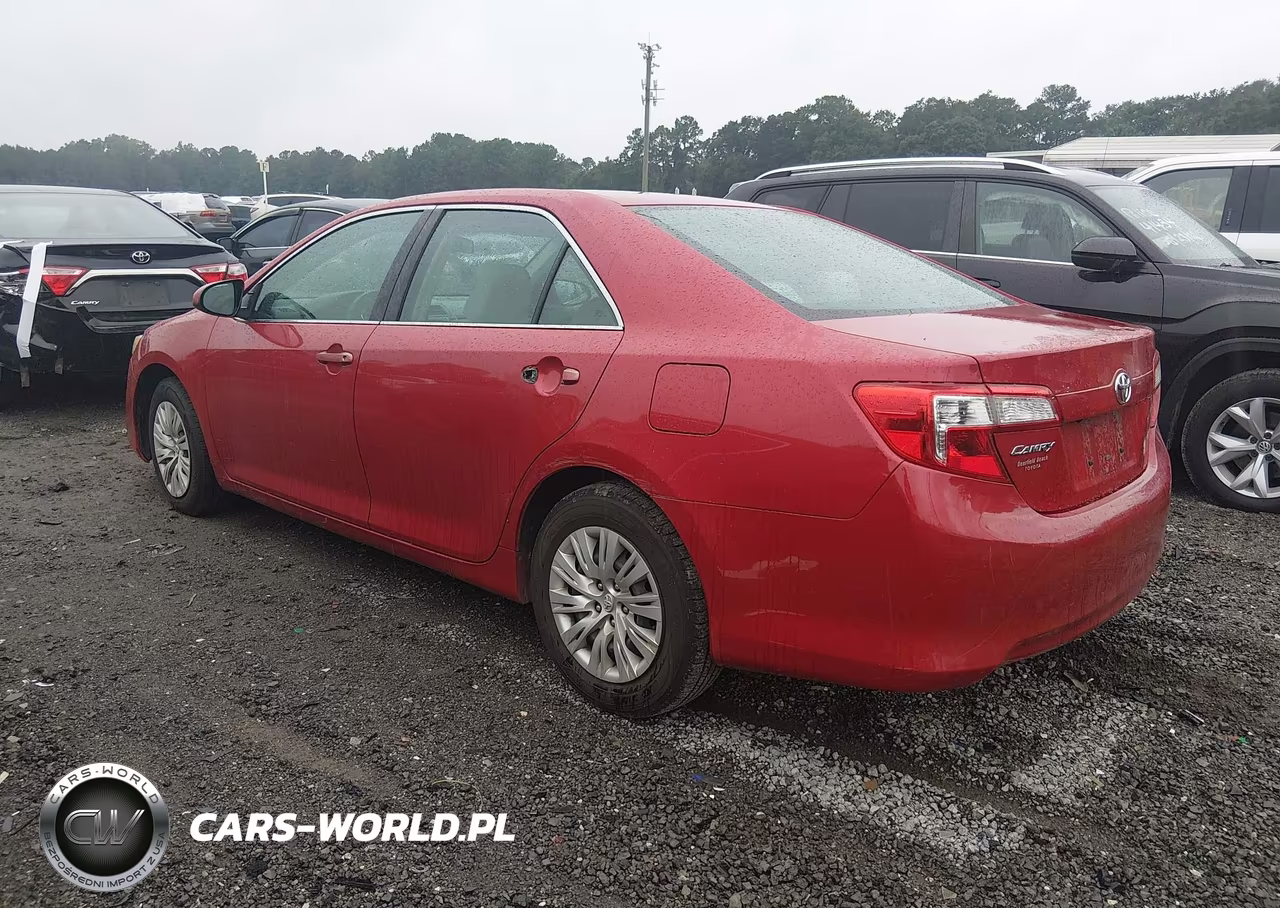 2014 Toyota Camry L VIN:4T1BF1FK4EU830658 - 3