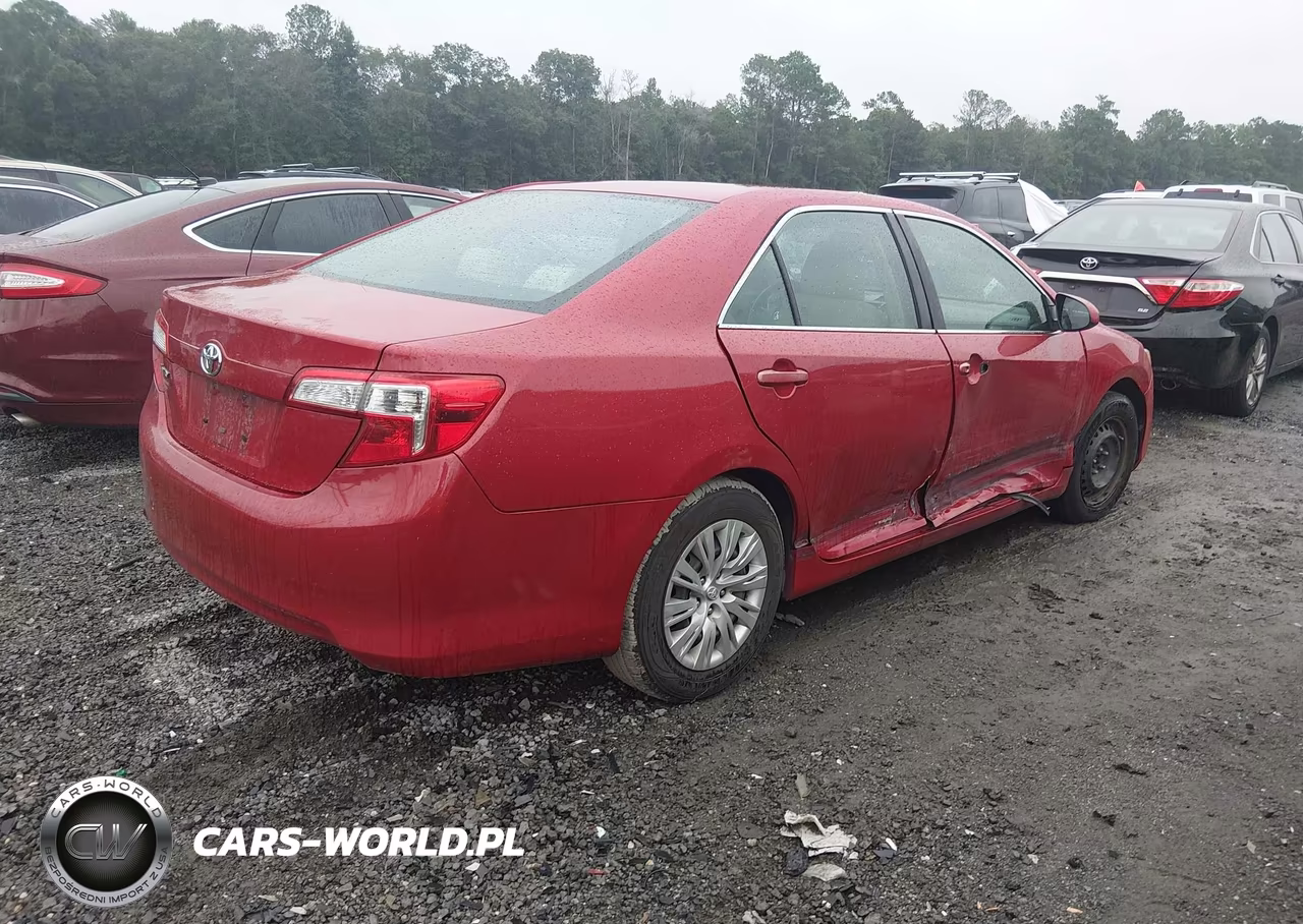 2014 Toyota Camry L VIN:4T1BF1FK4EU830658 - 4