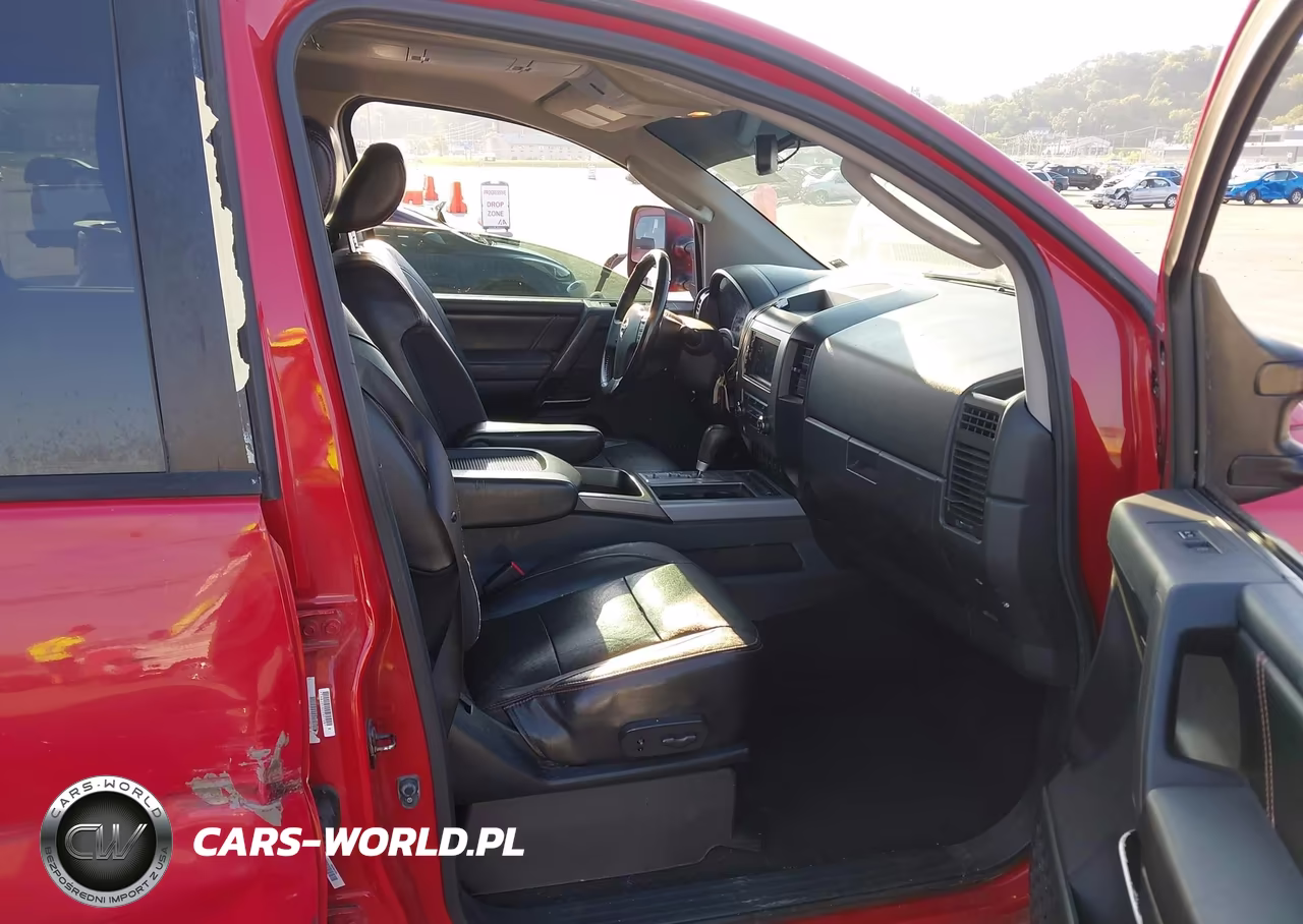 2011 Nissan Titan Pro-4X VIN:1N6AA0EC8BN313319 - 4