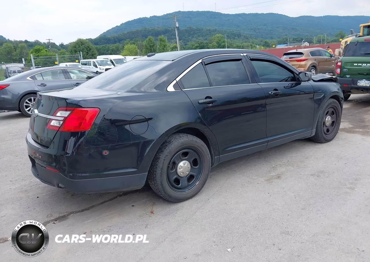 2018 Ford Police Interceptor VIN:1FAHP2MK2JG128163 - 4