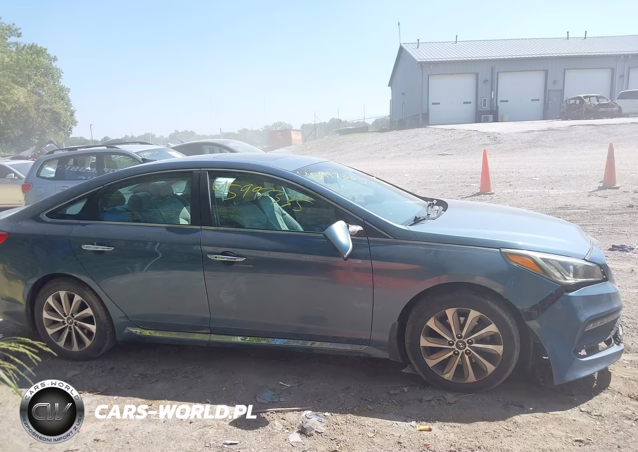 2016 Hyundai Sonata Sport VIN:5NPE34AF5GH393546 - 13