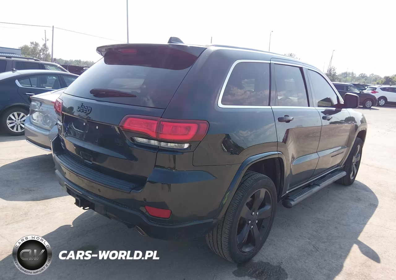 2015 Jeep Grand Cherokee Altitude VIN:1C4RJFAG6FC181518 - 4