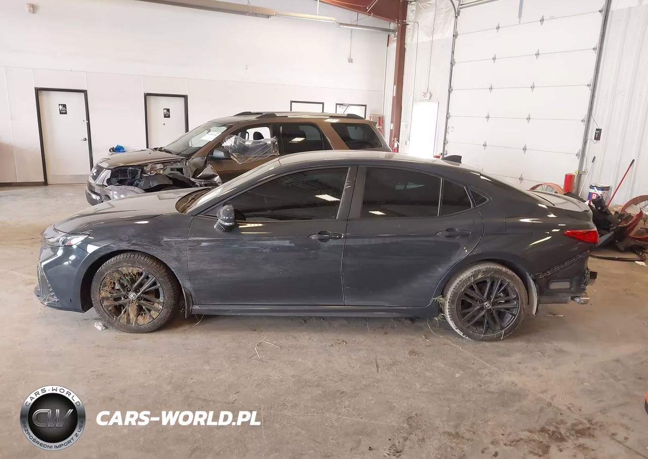 2025 Toyota Camry Se VIN:4T1DBADK5SU004923 - 14