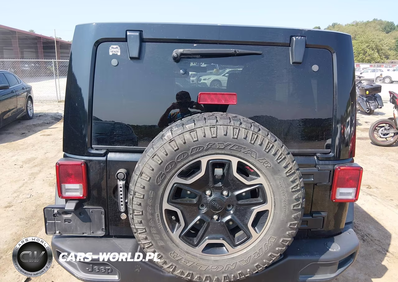 2015 Jeep Wrangler Unlimited Rubicon Hard Rock VIN:1C4BJWFG1FL740192 - 16