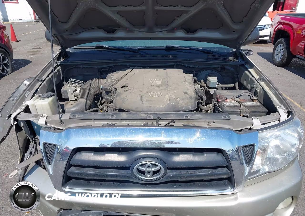 2005 Toyota Tacoma Base V6 VIN:5TEUU42N15Z081183 - 10