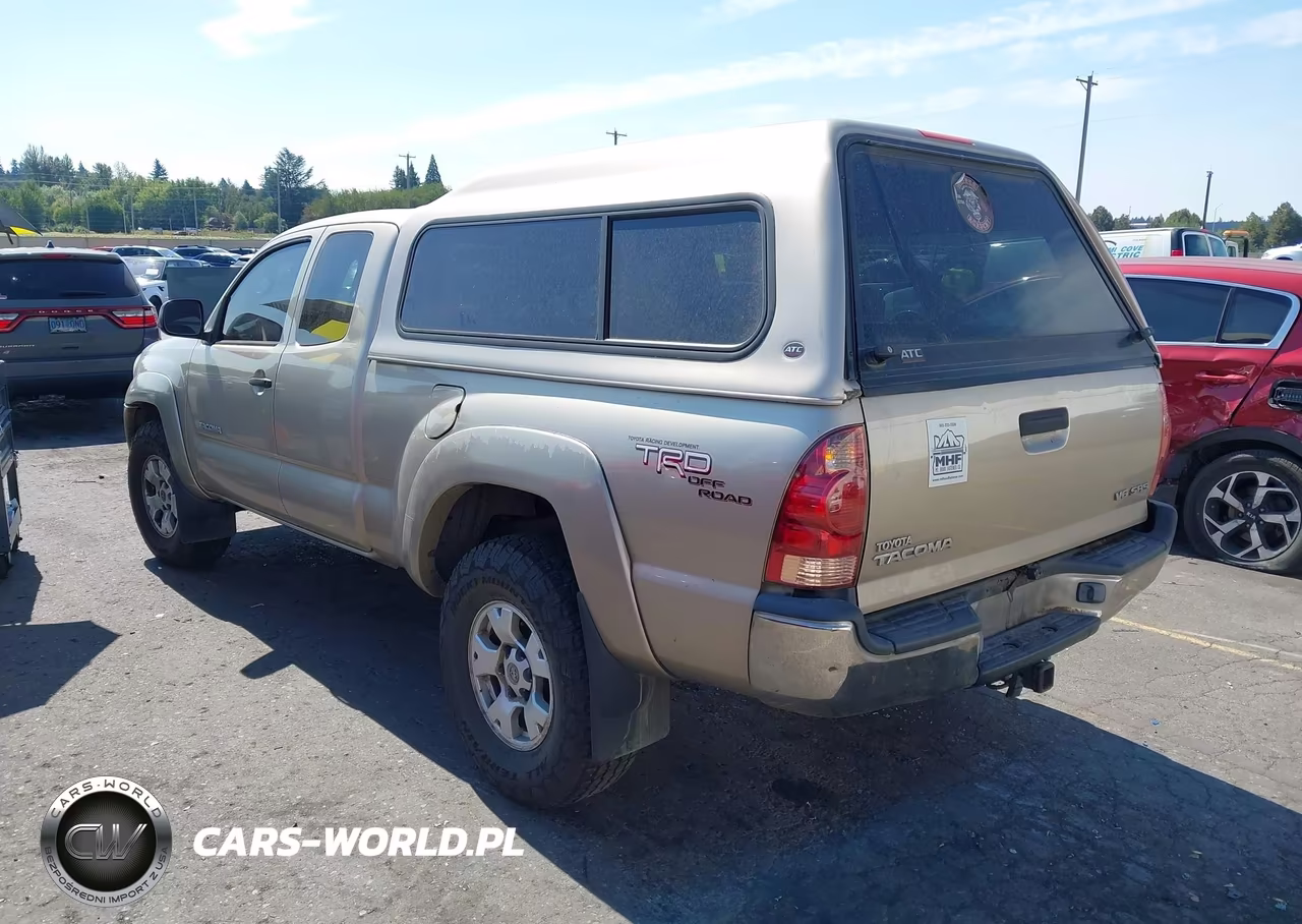 2005 Toyota Tacoma Base V6 VIN:5TEUU42N15Z081183 - 3