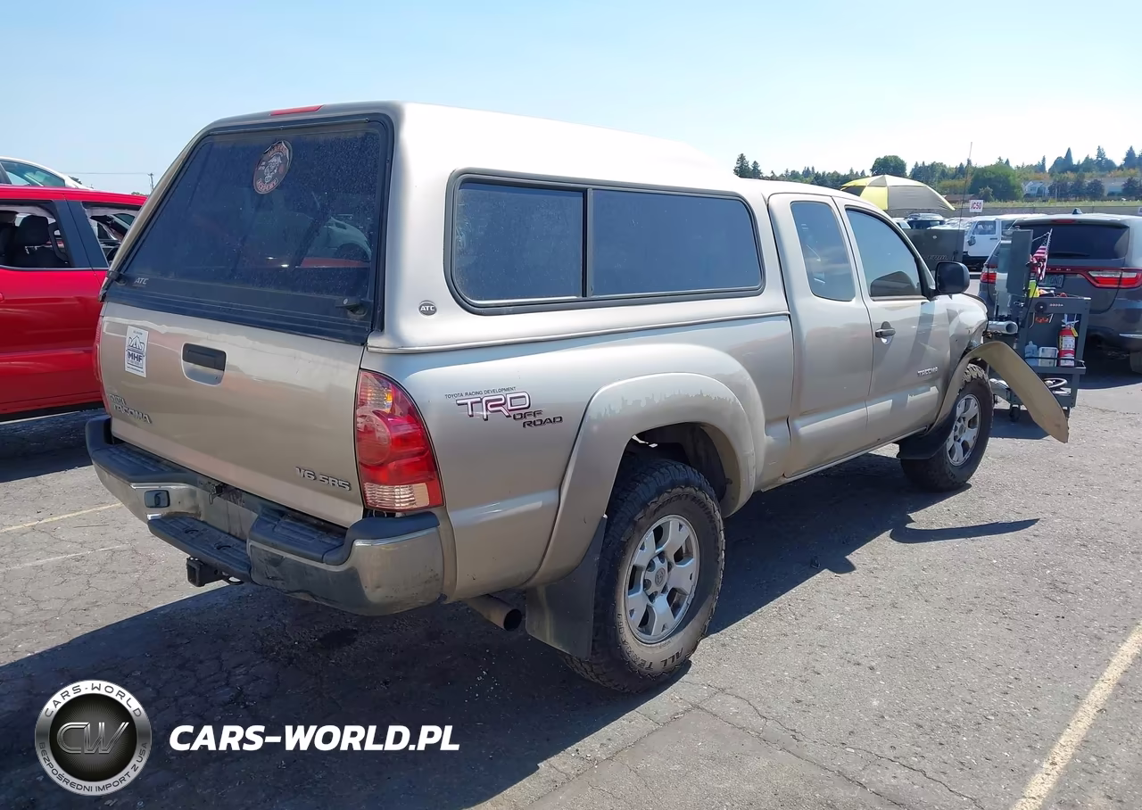2005 Toyota Tacoma Base V6 VIN:5TEUU42N15Z081183 - 4