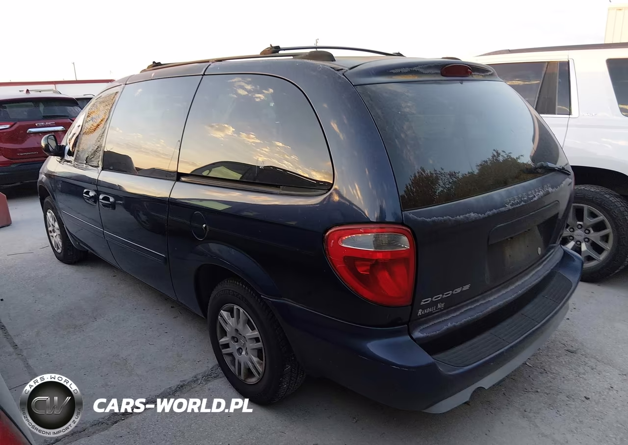 2005 Dodge Grand Caravan Se VIN:2D4GP24R65R142111 - 3