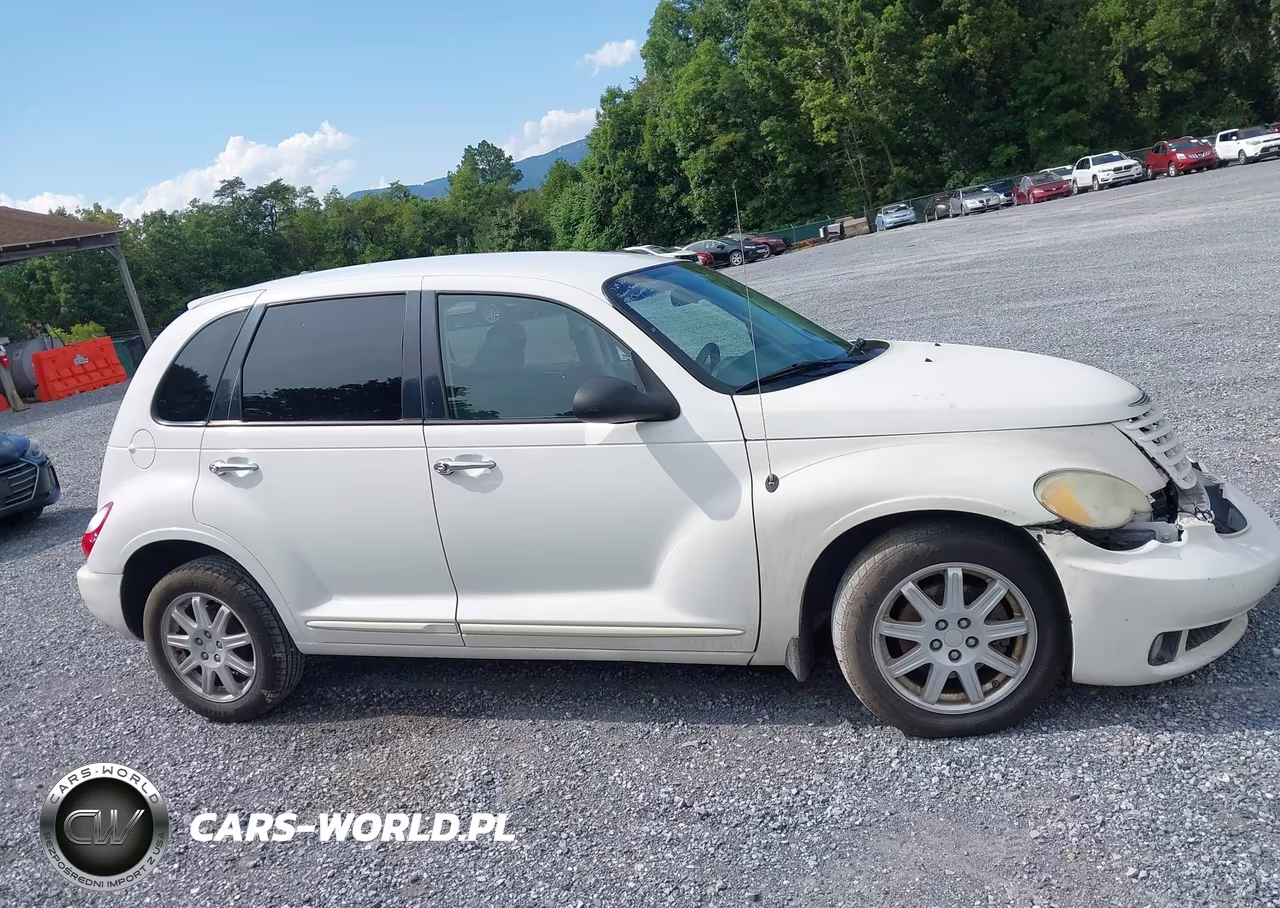 2009 Chrysler Pt Cruiser Touring VIN:3A8FY58989T561140 - 14
