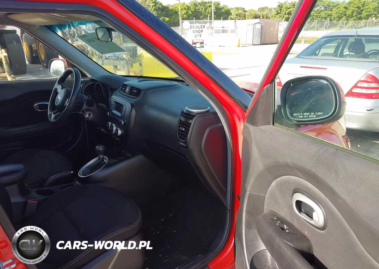 2015 Kia Soul + VIN:KNDJP3A5XF7787793 - 5