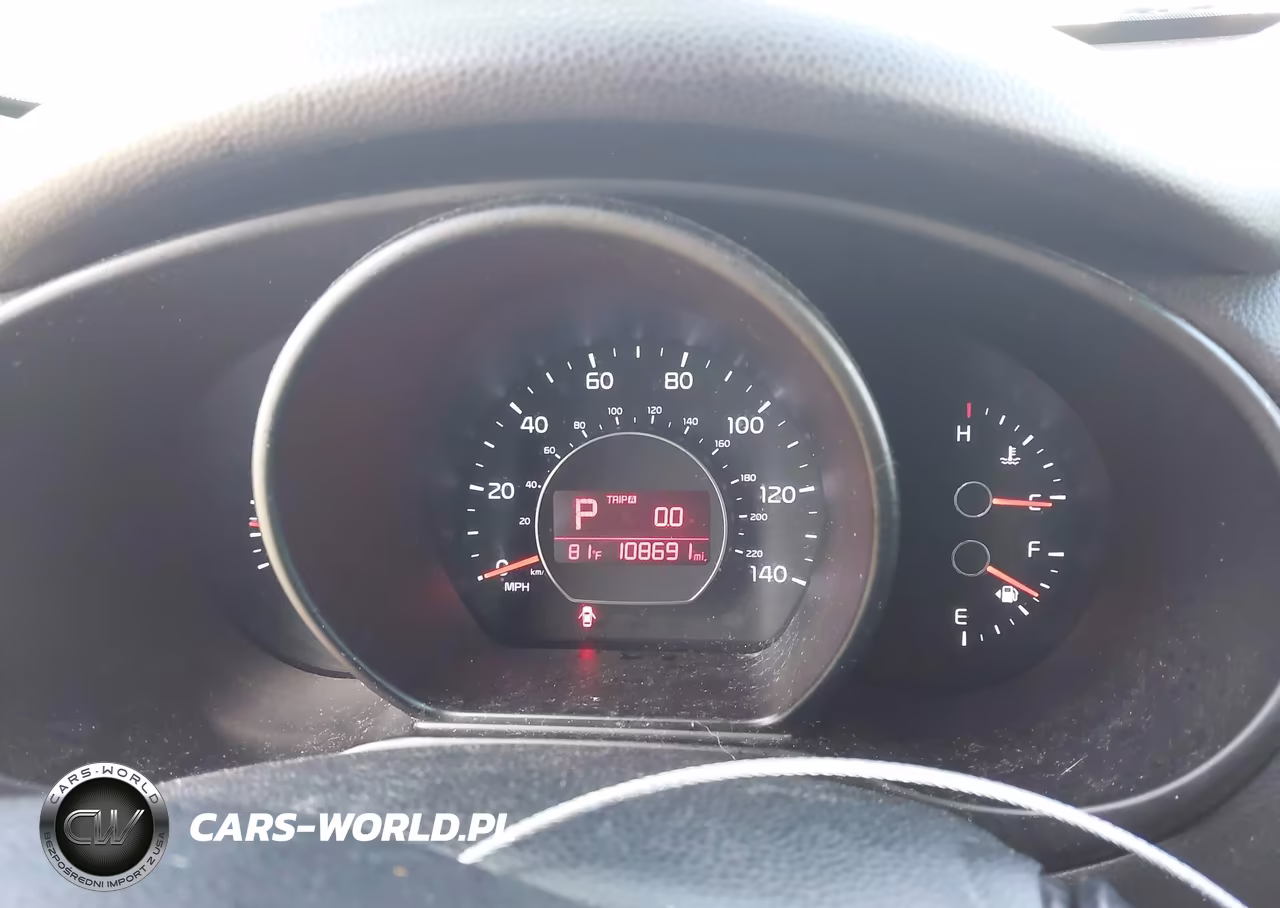 2015 Kia Soul + VIN:KNDJP3A5XF7787793 - 7
