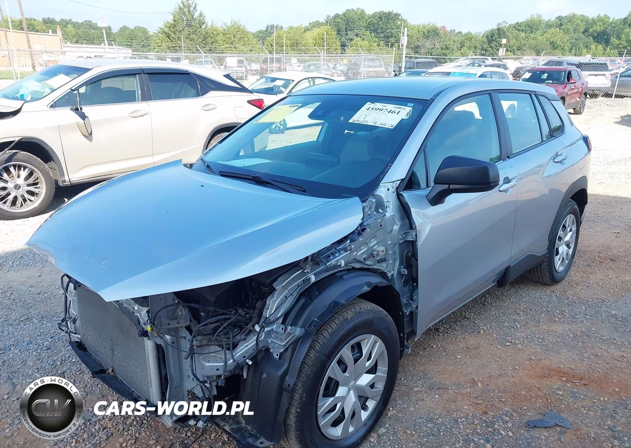2022 Toyota Corolla Cross L VIN:7MUAAABG0NV043426 - 2