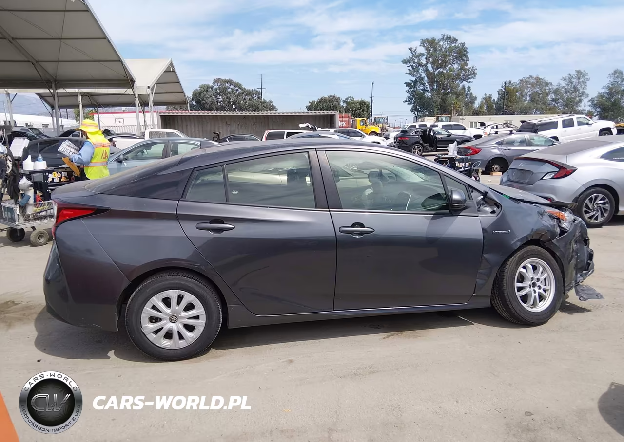 2021 Toyota Prius L Eco VIN:JTDKAMFU3M3133427 - 17