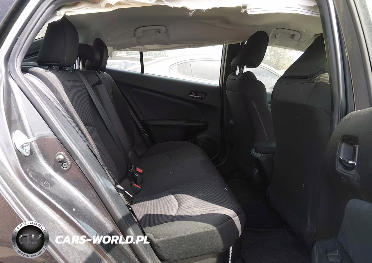 2021 Toyota Prius L Eco VIN:JTDKAMFU3M3133427 - 8