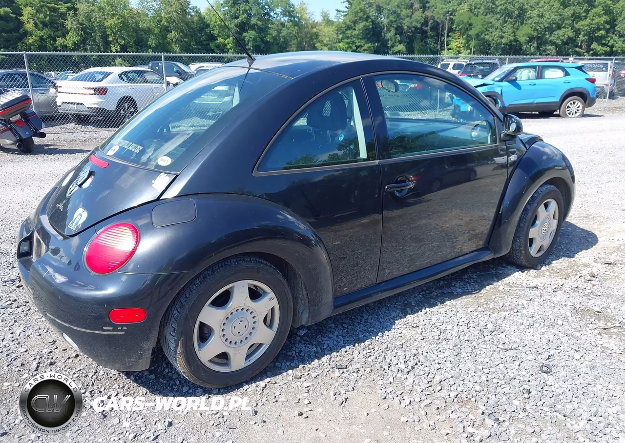 2000 Volkswagen New Beetle Gls VIN:3VWCC21CXYM496343 - 4