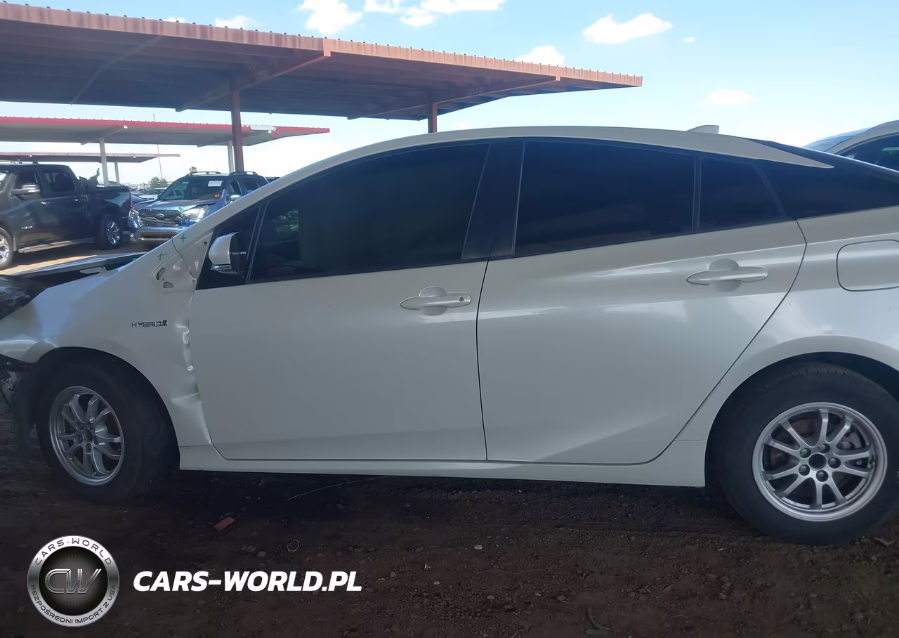 2016 Toyota Prius Two Eco VIN:JTDKARFUXG3500969 - 15