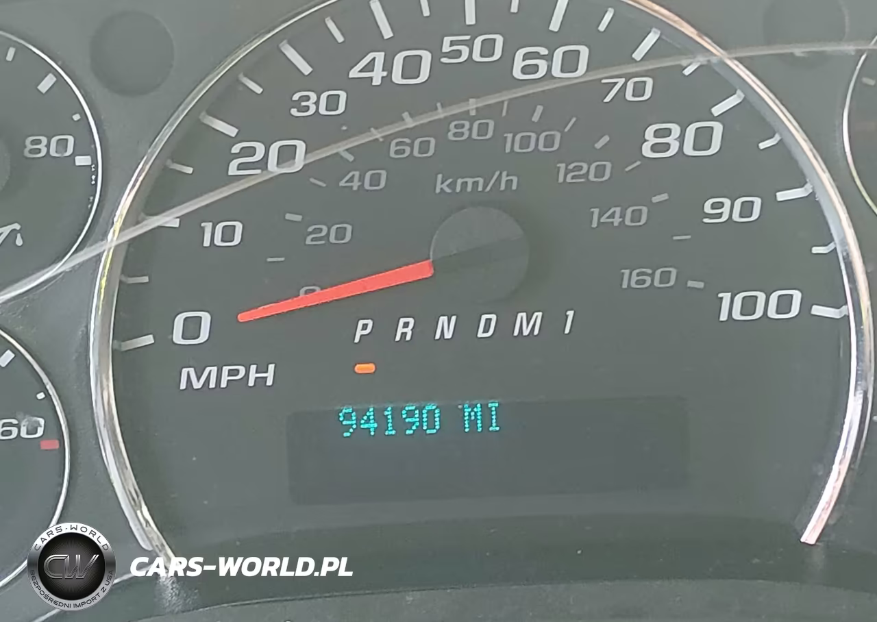 2018 Chevrolet Express 2500 Work Van VIN:1GCWGAFP2J1319458 - 17
