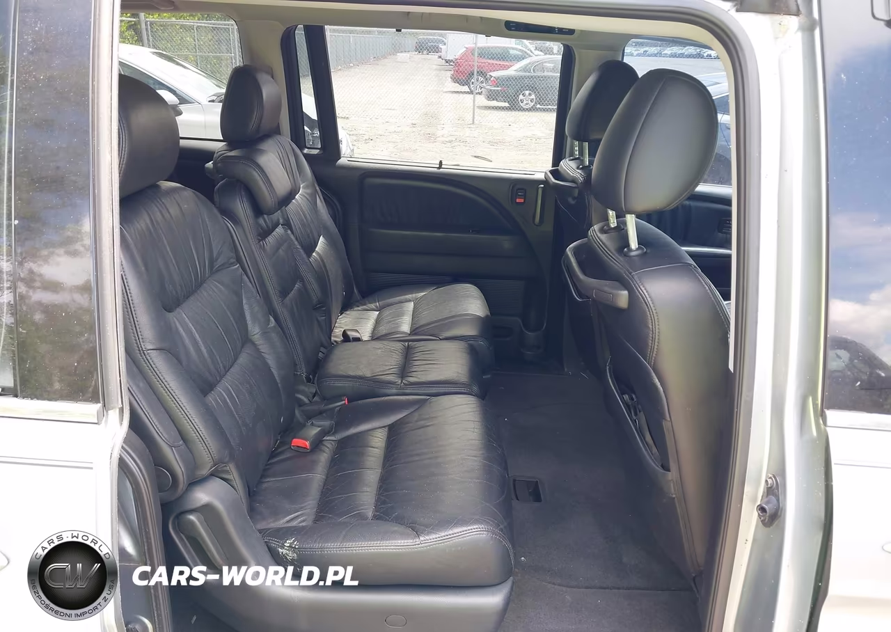 2008 Honda Odyssey Touring VIN:5FNRL38928B049023 - 8