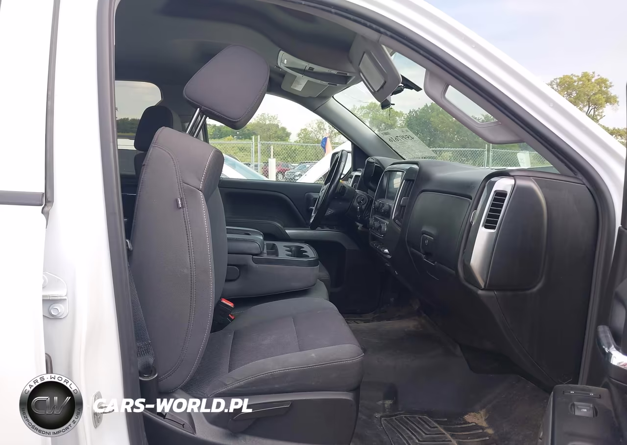 2018 Chevrolet Silverado 1500 2Lt VIN:3GCUKREC9JG440637 - 5
