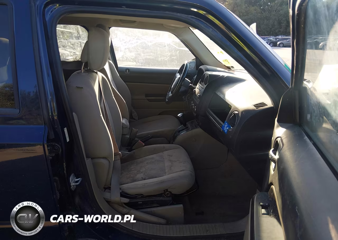2013 Jeep Patriot Latitude VIN:1C4NJRFB1DD186324 - 5