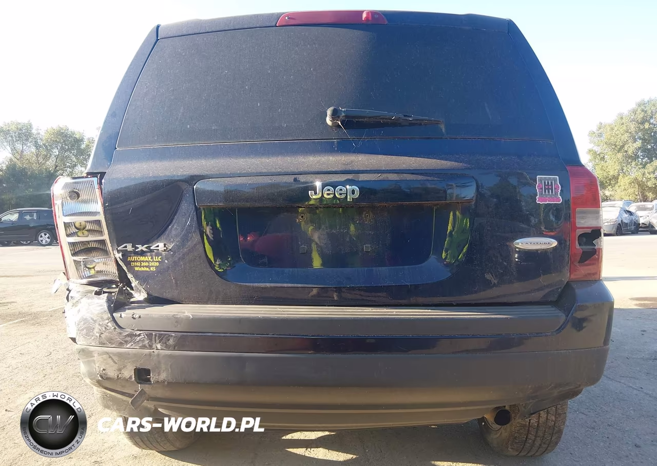 2013 Jeep Patriot Latitude VIN:1C4NJRFB1DD186324 - 6