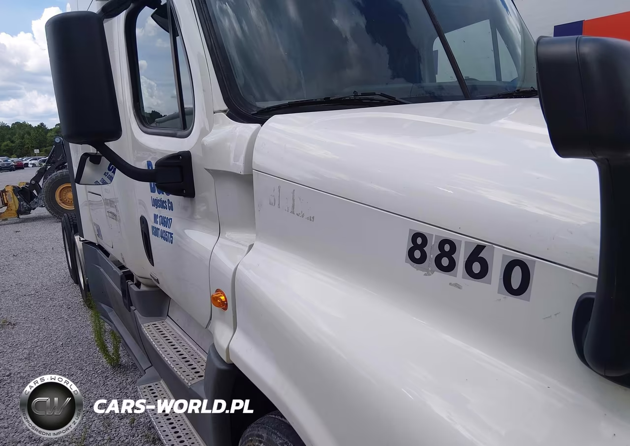 2015 Freightliner Cascadia 125 – zdjęcie 1 z 15